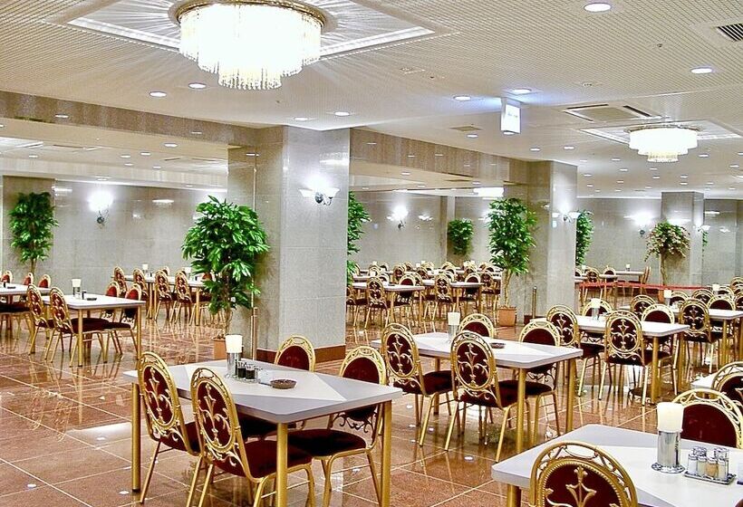 فندق Yonago Universal