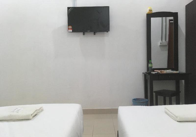 Aisy Hotel By Oyo Rooms