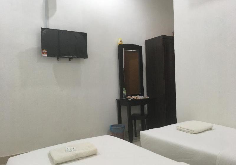 Aisy Hotel By Oyo Rooms