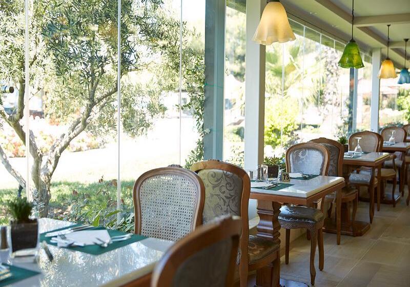 Anthemus Sea Beach Hotel And Spa