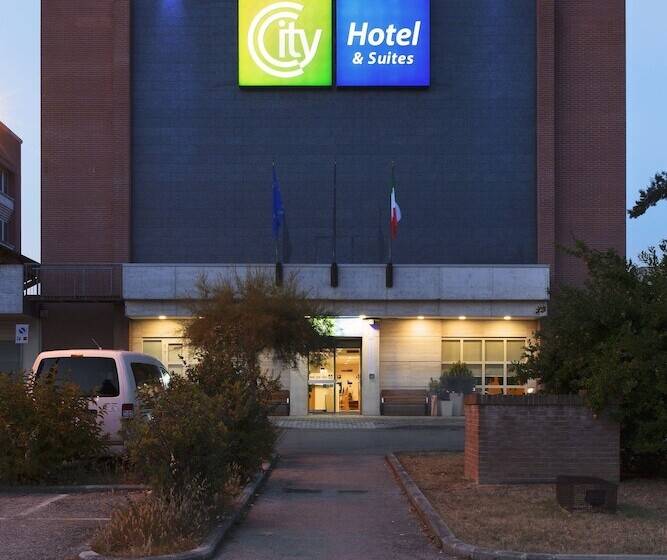 City Hotel & Suites