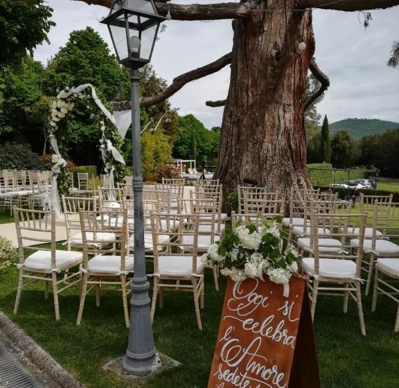 Cortona Resort & Spa