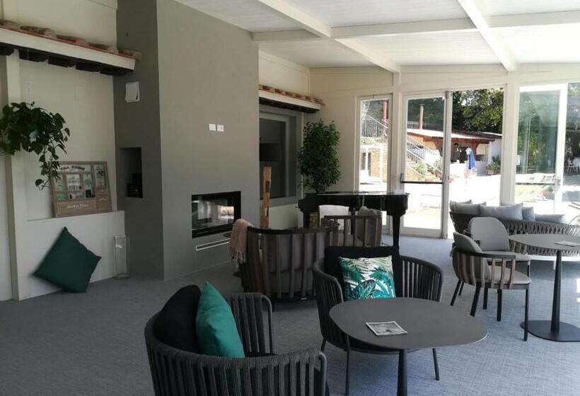 Cortona Resort & Spa