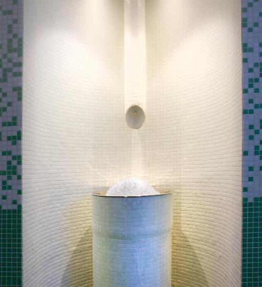 Cortona Resort & Spa