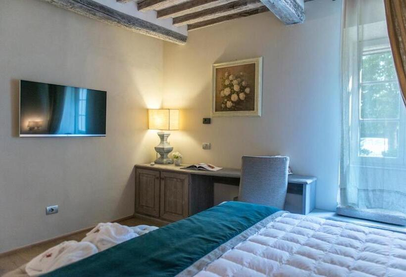 Cortona Resort & Spa