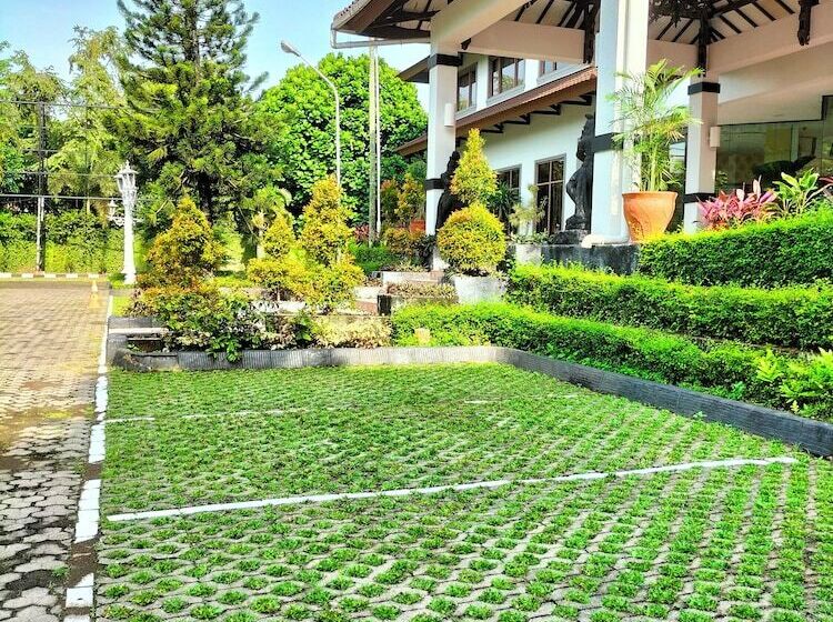 Grand Diamond Hotel Yogyakarta