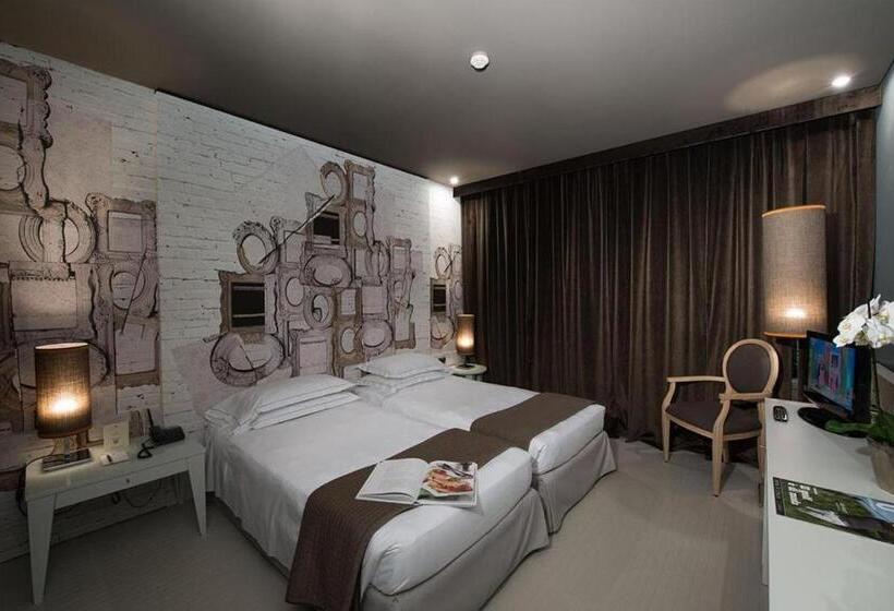 Grand Hotel De La Ville