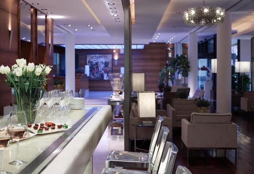 Grand Hotel De La Ville