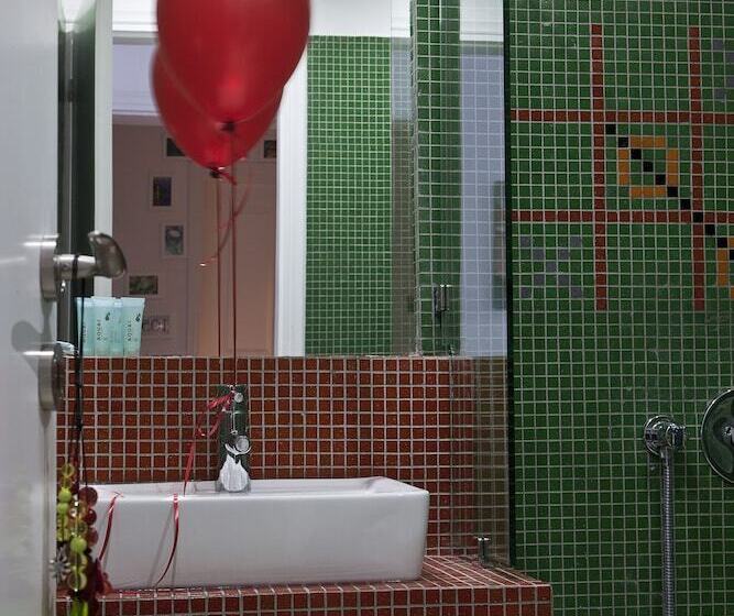 בית מלון כפרי Acqua Vatos Santorini