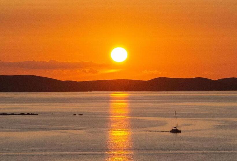 בית מלון כפרי Aegean