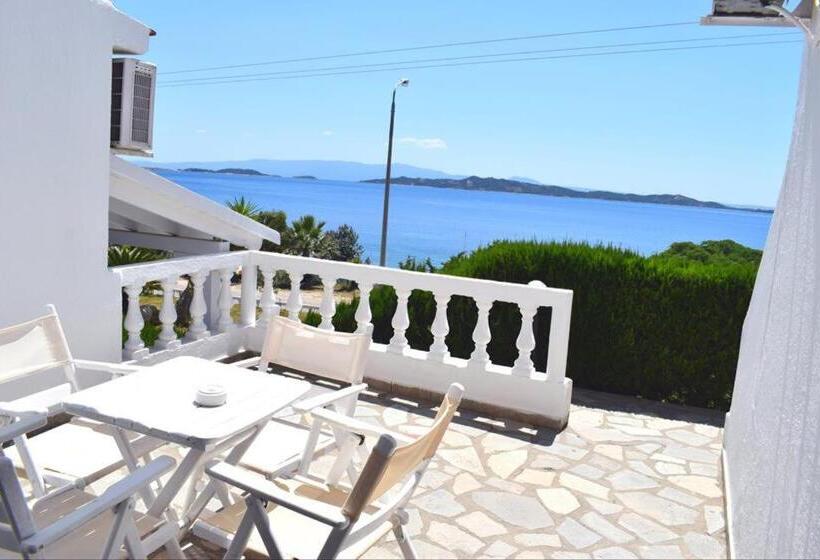 בית מלון כפרי Akti Ouranoupoli Beach Resort