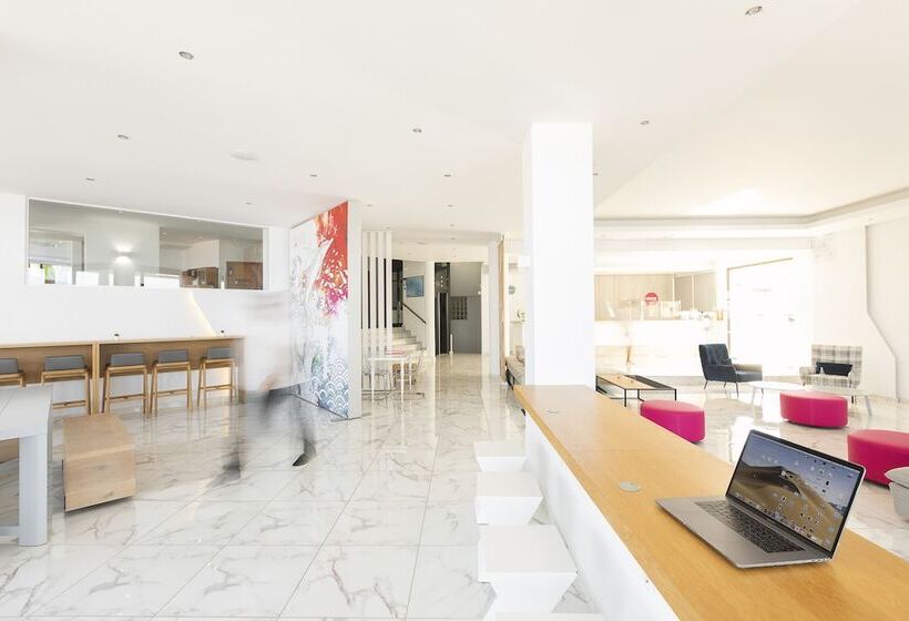 בית מלון כפרי Akti Ouranoupoli Beach Resort