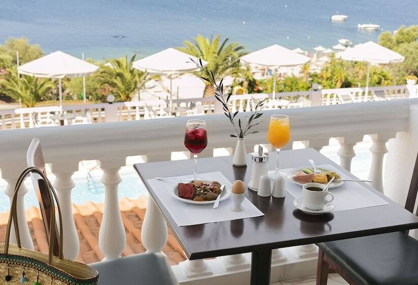 هتل Akti Ouranoupoli Beach Resort