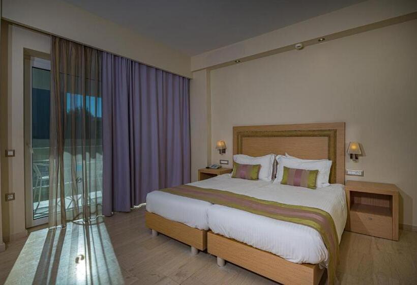 هتل Alexandra Beach Resort & Spa