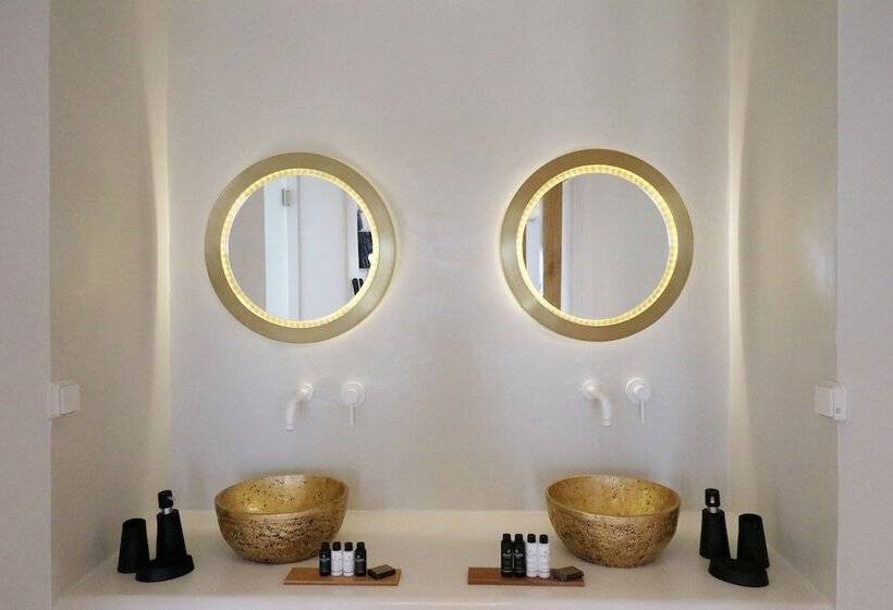 Отель Alkyoni Beach