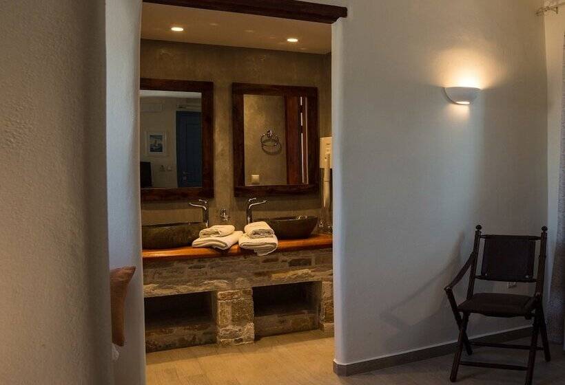 Отель Alkyoni Beach