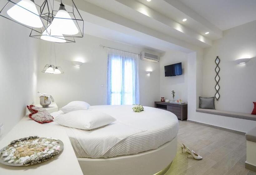 Отель Alkyoni Beach