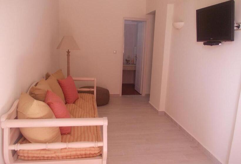 Отель Alkyoni Beach