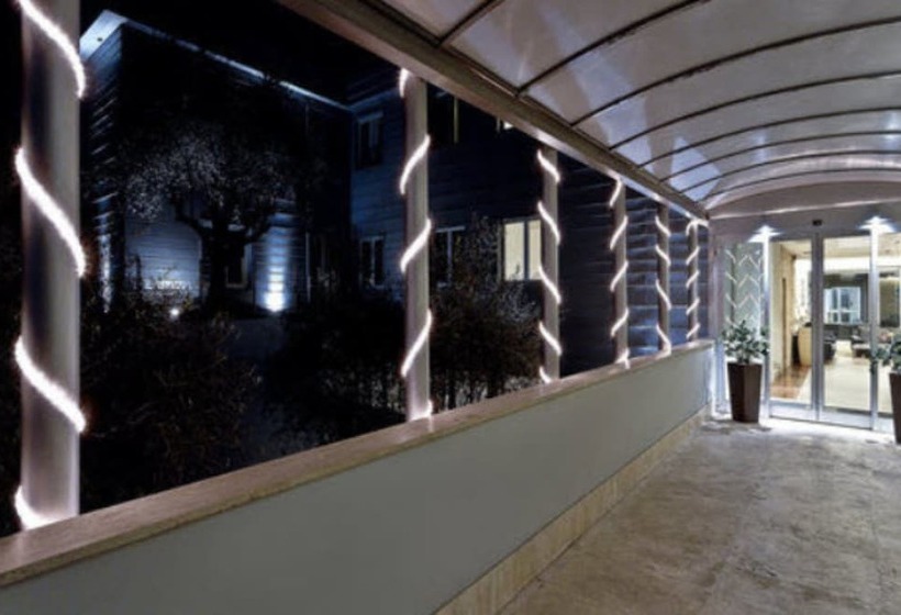 هتل All Time Relais & Sport