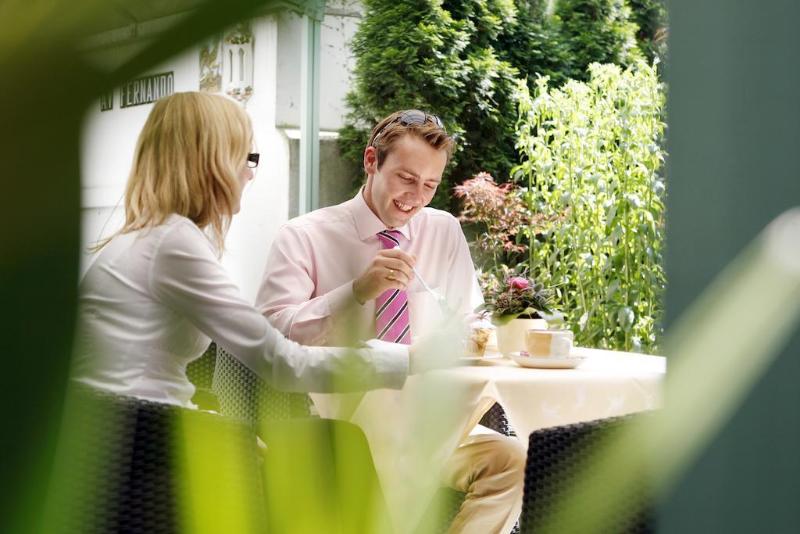 호텔 Ambassador Self Check In