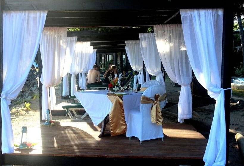 호텔 Anchorage Beach Resort