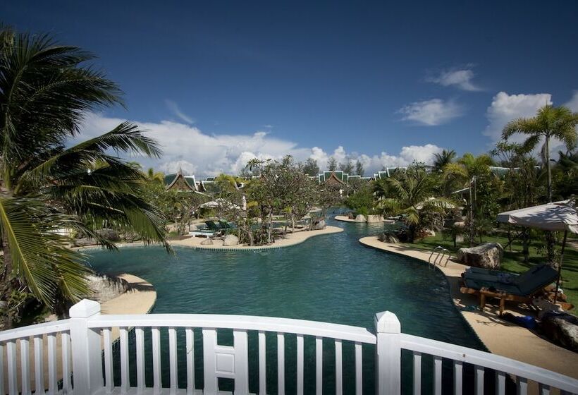 בית מלון כפרי Miracle Island Resort