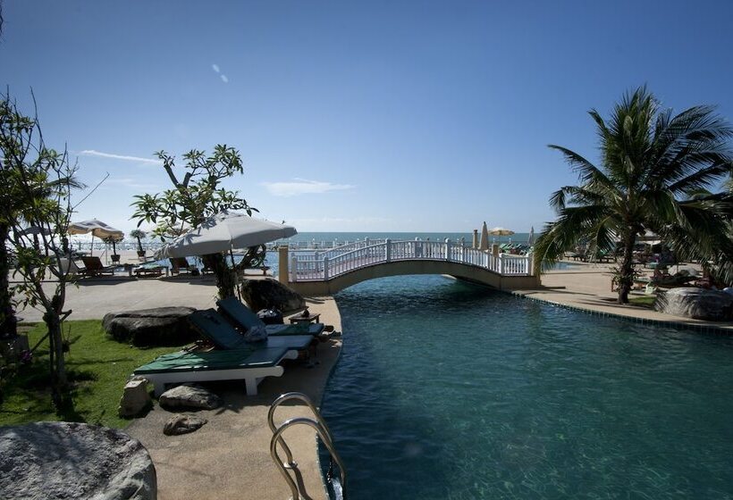 בית מלון כפרי Miracle Island Resort