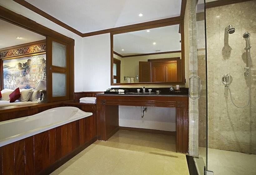 בית מלון כפרי Miracle Island Resort