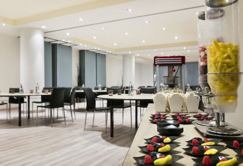 Отель Barcelona Condal Mar Affiliated By Meliá