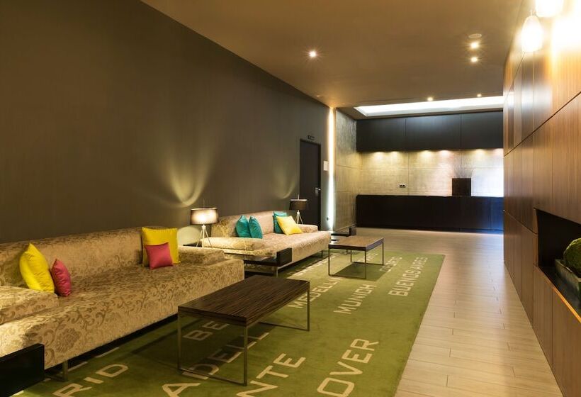 Отель Barcelona Condal Mar Affiliated By Meliá