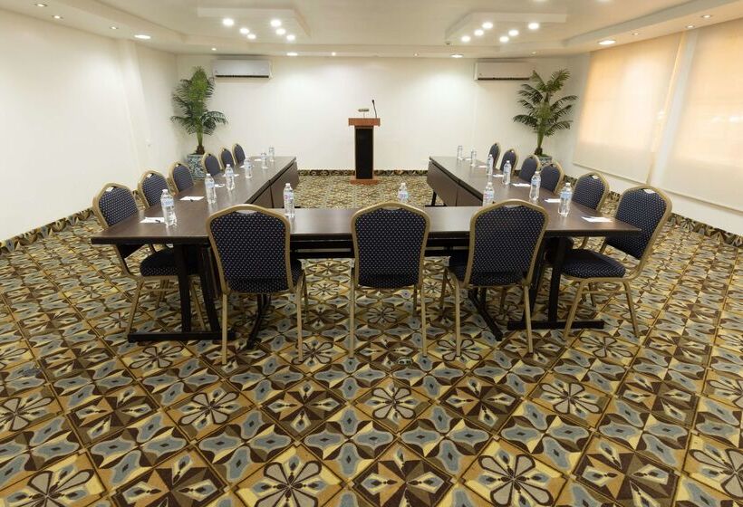 Отель Best Western El Dorado Panama