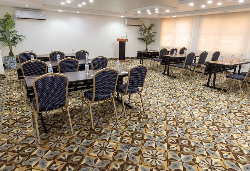 Отель Best Western El Dorado Panama