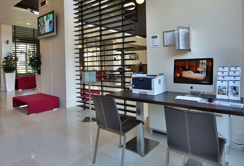 Best Western Plus Hotel Le Favaglie