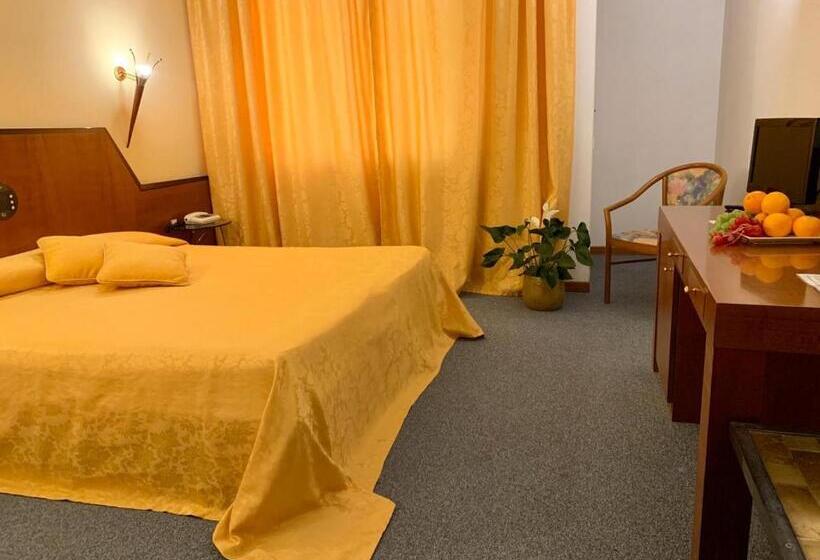 فندق Cangrande Di Soave