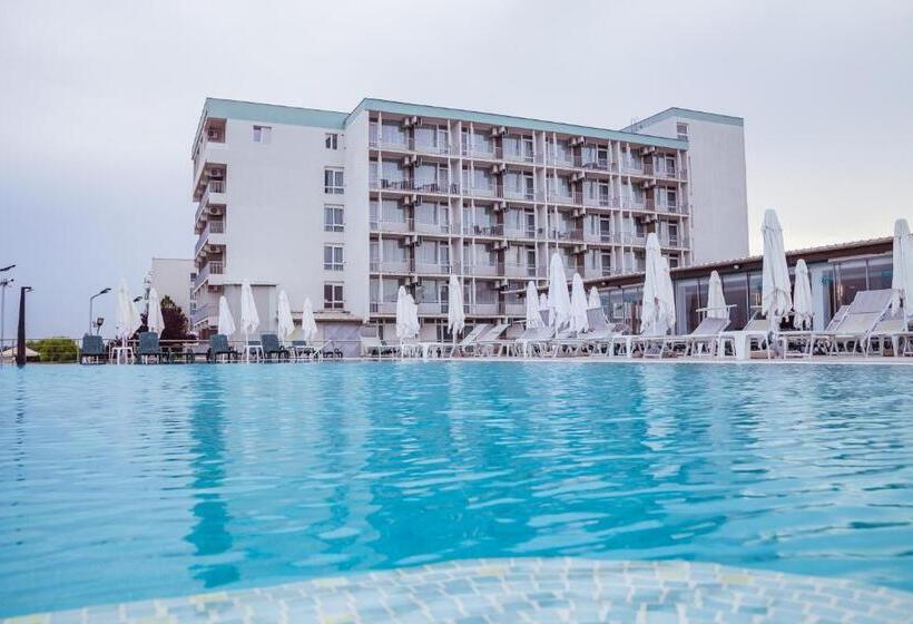 فندق Carmen Azzuro