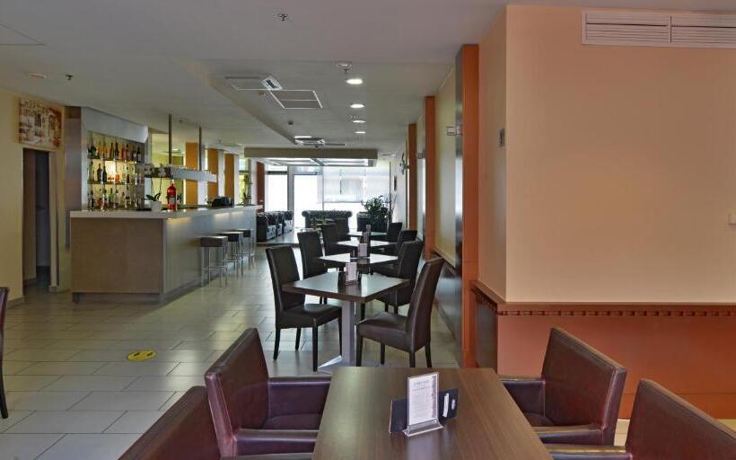 בית מלון כפרי City Inn