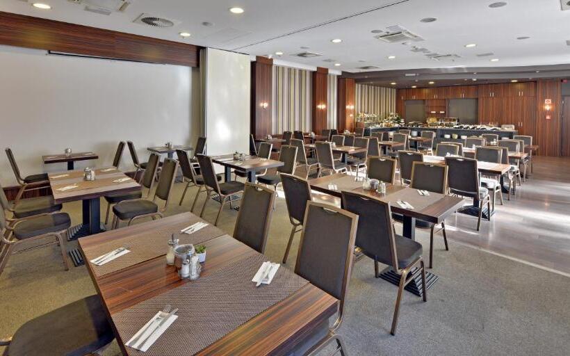 בית מלון כפרי City Inn