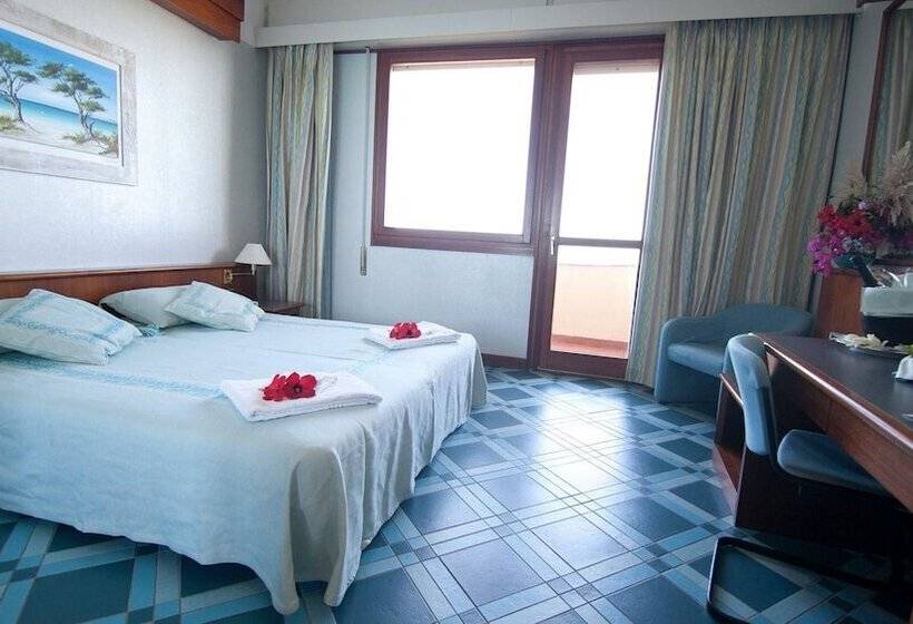 酒店 Club Esse Roccaruja