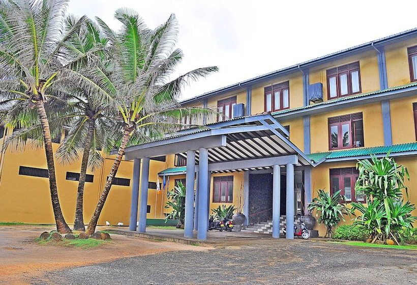 Отель Club Koggala Village
