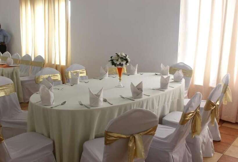 Отель Club Koggala Village