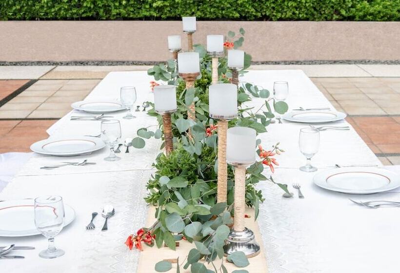 هتل Crowne Plaza Manila Galleria, An Ihg