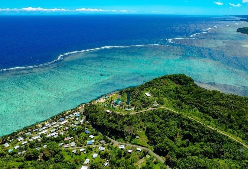 Отель Crusoe's Retreat