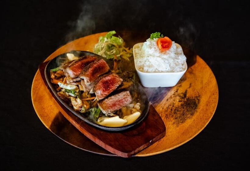 Отель Crusoe's Retreat