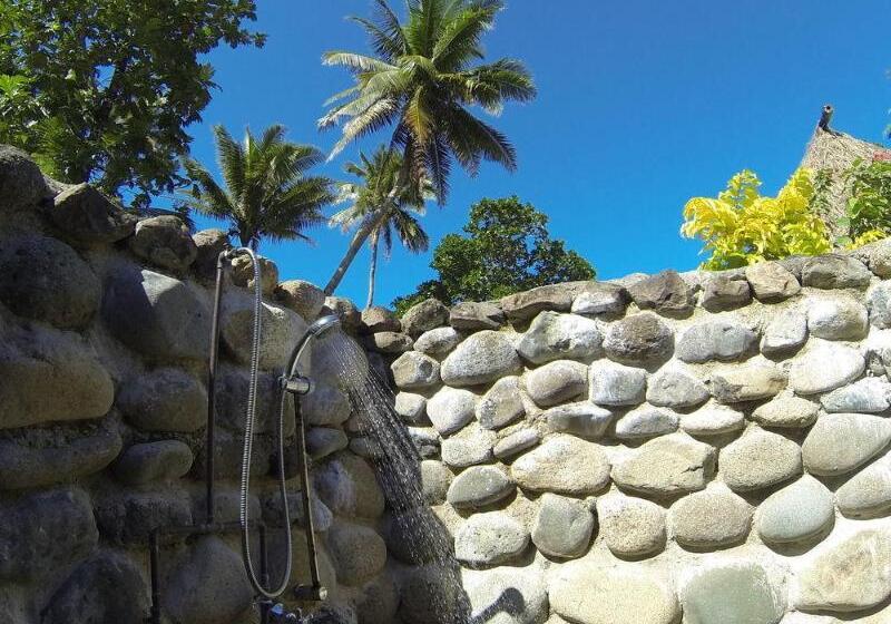 Отель Crusoe's Retreat