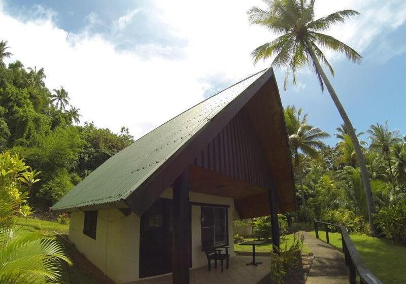 Отель Crusoe's Retreat