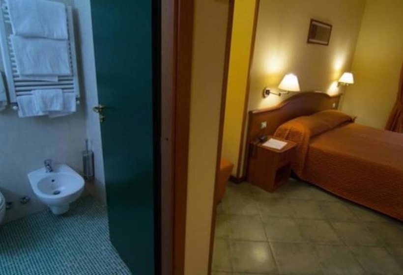 בית מלון כפרי Degli Amici