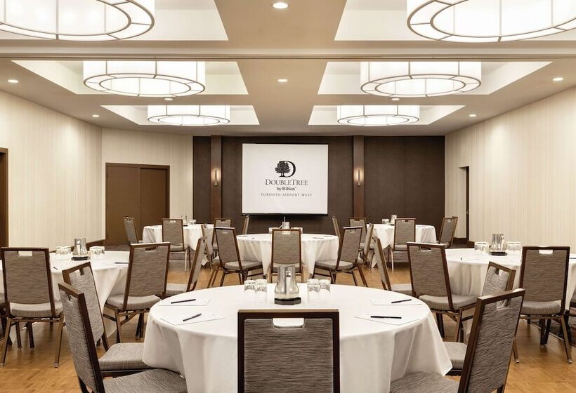 ホテル Doubletree By Hilton Toronto Airport West