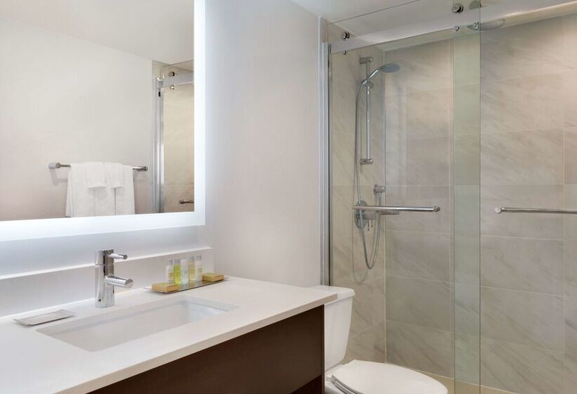 ホテル Doubletree By Hilton Toronto Airport West