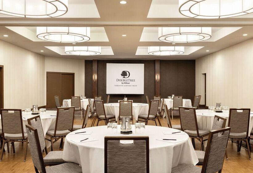 ホテル Doubletree By Hilton Toronto Airport West