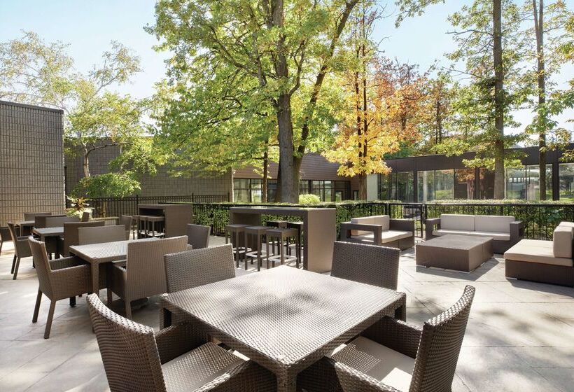 ホテル Doubletree By Hilton Toronto Airport West